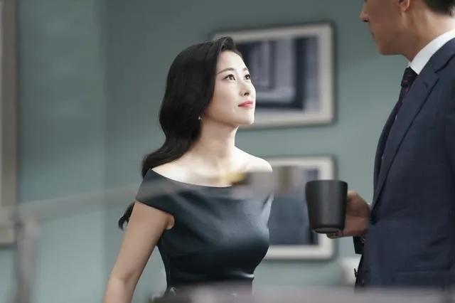 北京盛产美人,9位帝都女星,个个肤白貌美气质佳,各有各的韵味