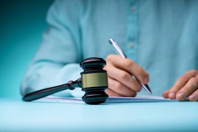 女孩两次脱裤子展示纹身，男闺蜜没把持住，能以此否定犯罪吗？