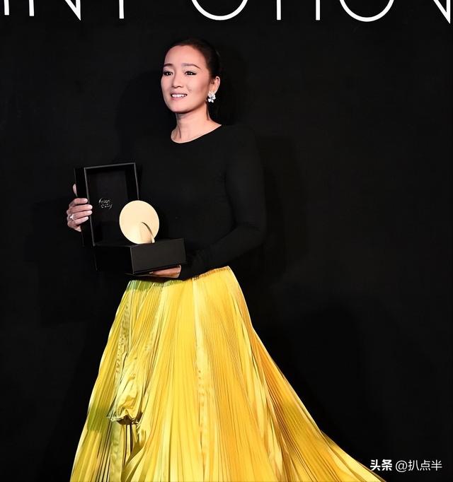 8位藏在金庸剧中的大陆女星:年轻时惊艳四方,如今转型演妈妈