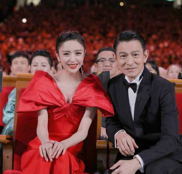 7位被名字“拖累”走红的女星,以为很有个性,实则难读又拗口