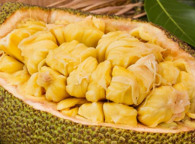 子宫“不欢迎”的6种水果，柿子排末尾，首位大家经常吃