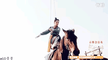 16位女明星骑马大PK！小枫唯美、刘涛好酷、左大玢最让人意外