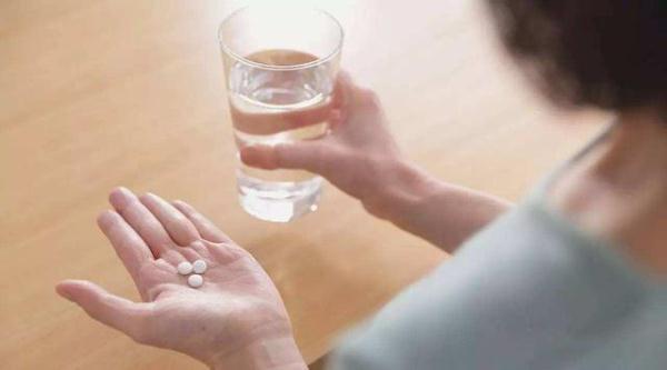 叶酸要男女双方一起补吗？老公不愿意吃，对宝宝有没有影响？