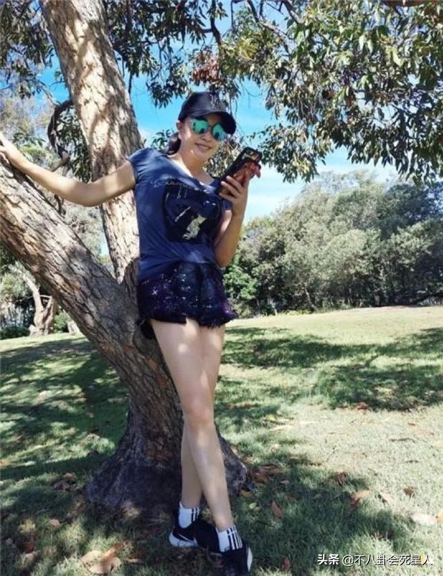 这7位女星一个比一个爱秀身材，露腰泳衣，透视装，紧身衣