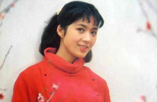 10位“一眼万年”女演员，个个美到窒息，有人靠一个角色吃一辈子