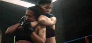 坎妹的劳拉一身绝技，技能太强，动图演示坎妹如何使用巴西柔术