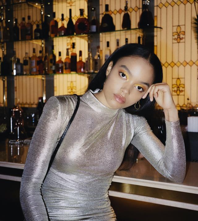 新版《绯闻女孩》发布定妆照、角色名与对应标签