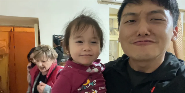 19年，山西小伙娶亚美尼亚美女硕士，生两个混血宝宝，现状如何？