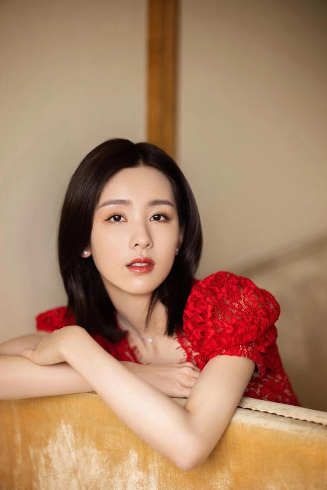 五位女星养眼美图欣赏,个个美若天仙,你最喜欢谁呢?