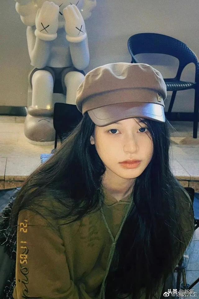 坐拥100万粉丝的美少女，直播间点赞量高达1亿，实力如何？