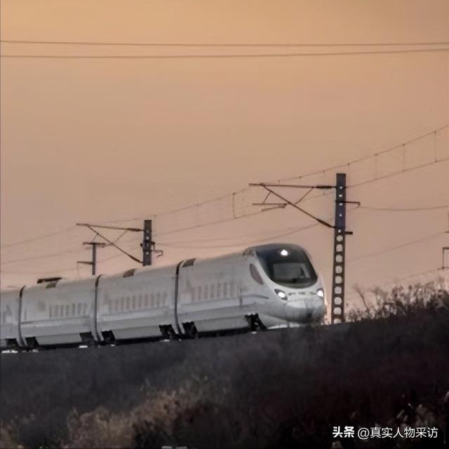 我女儿，漂亮懂事，婚前上了陌生车辆，人车神秘消失，至今10年