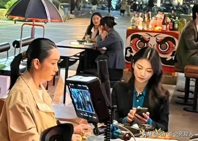 7组中年女星同框比美，刘涛赢了秦海璐，殷桃曾黎各有千秋