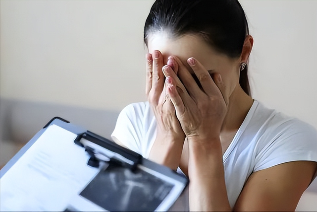 女性上环的全过程,过程让人胆寒,男女都要好好看看!