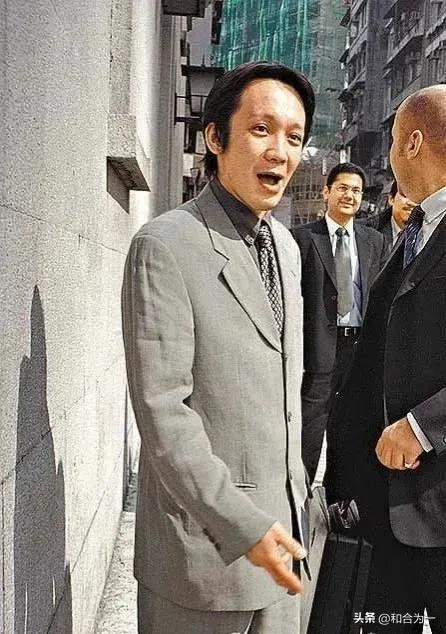 黑帮录:“二路元帅”江湖惹火记:帮向华强赚第一桶金