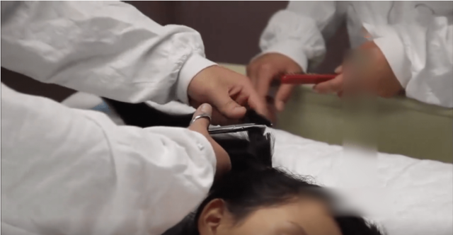 2015年,6岁女儿突发疾病死亡,父亲痛哭掀开白布:再让我看一眼