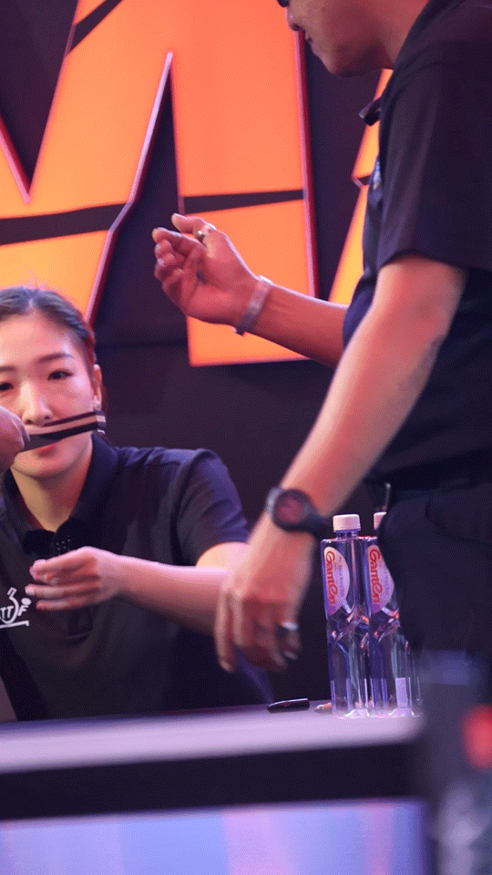 刘诗雯最新消息！一个人拖行李箱现身国内机场，球迷莫名心疼小枣