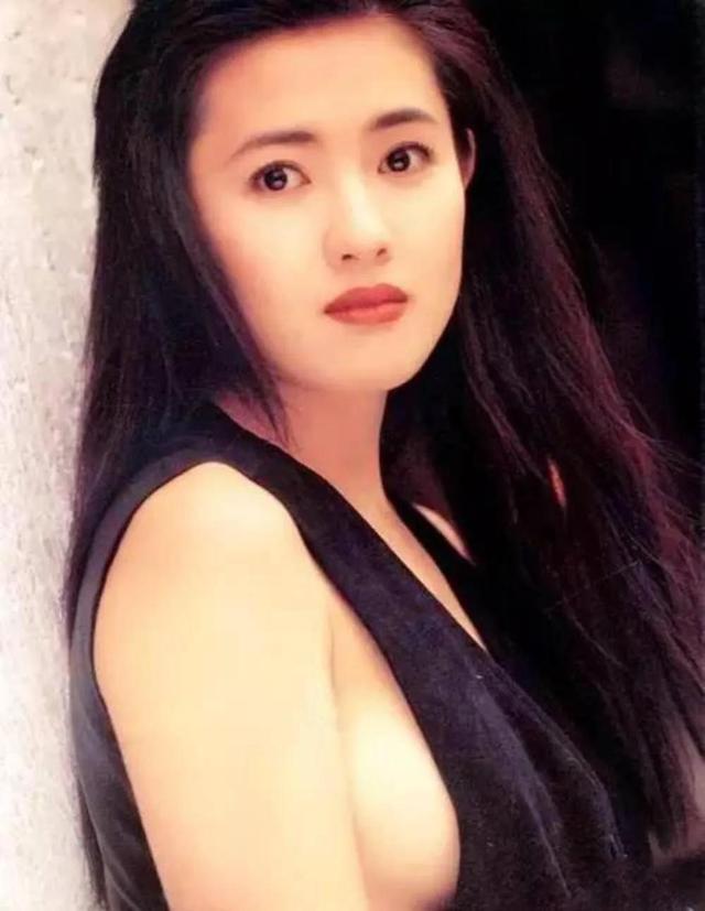 她被称为“蜜桃女神”一脱成名!如今无人知晓,你还记得吗?