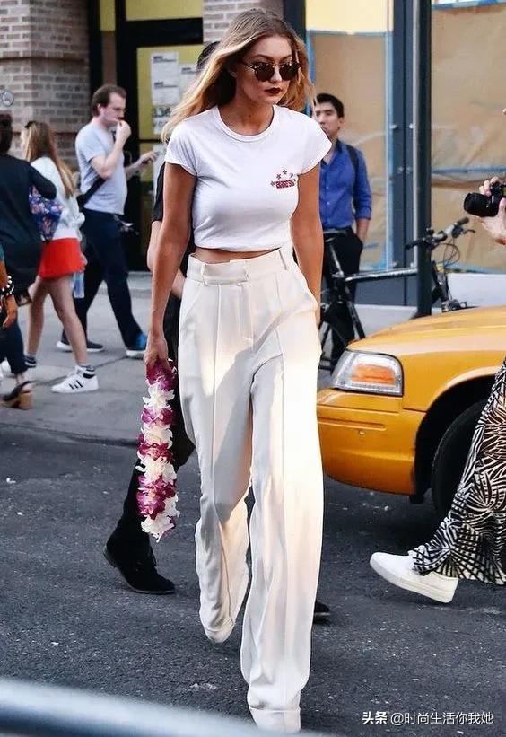 今夏王炸组合“T恤+阔腿”，人人皆能轻松驾驭！让你气质一路飙升
