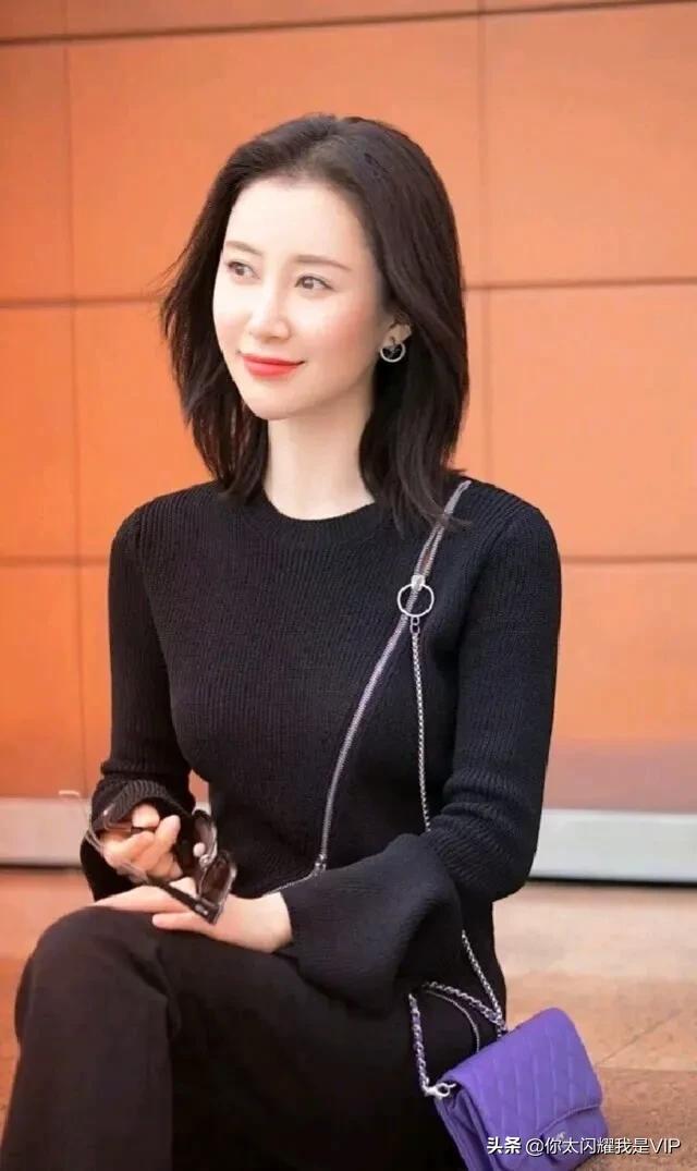 舒畅超高清图集：丰满性感，精致女人