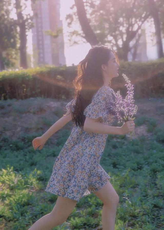 五位女星养眼美图欣赏,个个美若天仙,你最喜欢谁呢?