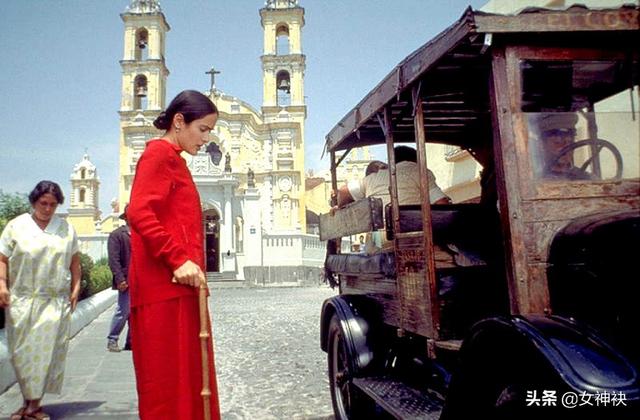 美艳女明星筹拍七年,被迫全裸出演,成就奥斯卡传奇女性电影