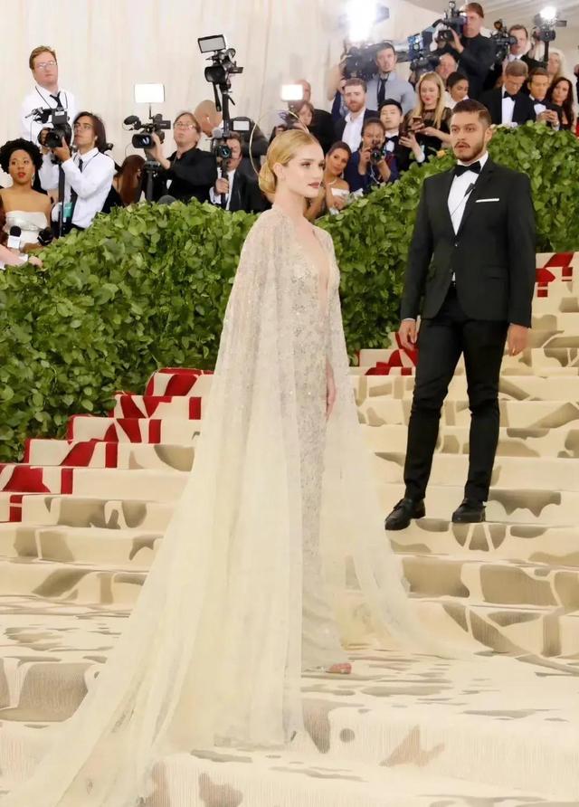 百大性感美女英国超模Rosie Huntington-Whiteley