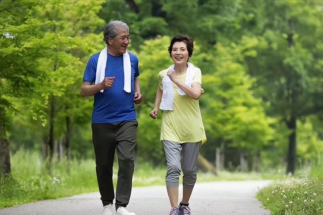 90后美女，为活命切除全身大量器官，开直播却遭网友质疑