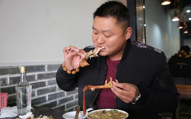 案例:合肥一老板爱上女海王,被女方套路多年,依然对她不离不弃