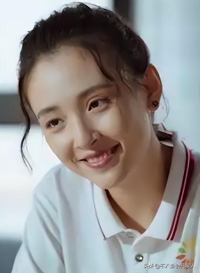 眼袋、胸下垂、胖成球，这些“不体面”的怀孕女星，才是人间真实