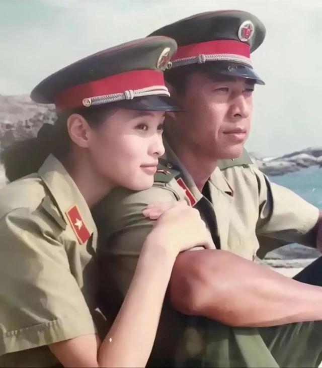 于小慧VS王茜华：因《和平年代》而走出不同的人生