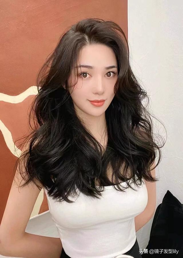 最值得尝试的4种女士发型,不论长与短,全都很时尚