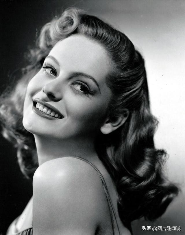 33张照片看世界：荷兰妓院的油画，世界上最古老的胸罩