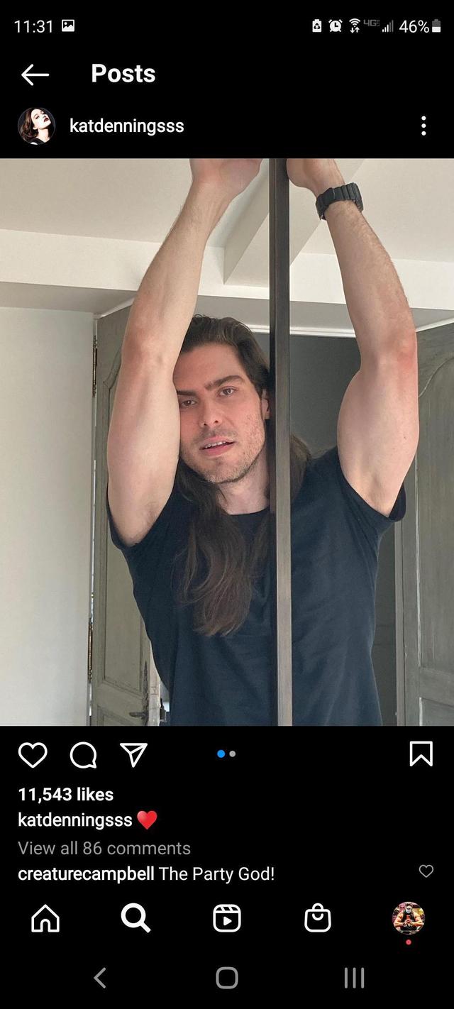 好莱坞性感女星恋情曝光！大胸毒舌颜绝美，网友：嫉妒她男友