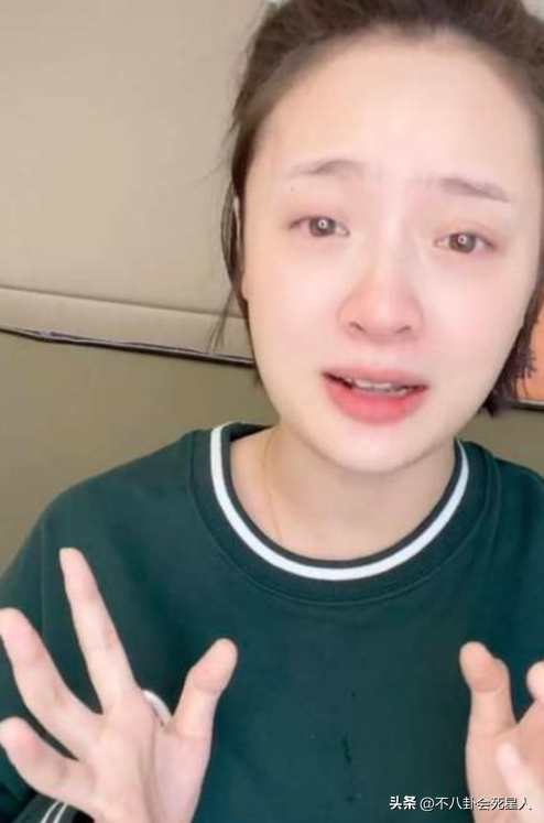 眼袋、胸下垂、胖成球，这些“不体面”的怀孕女星，才是人间真实