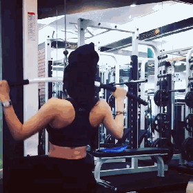 《流浪2》中的她竟是亚洲第一美女，坚持每天健身，身材果然很顶