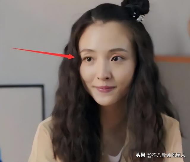 眼袋、胸下垂、胖成球，这些“不体面”的怀孕女星，才是人间真实