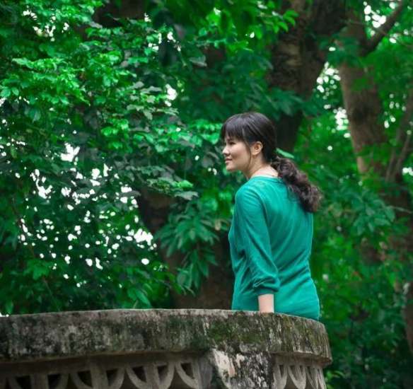 年轻的中国美女买下温哥华243亩的农场，从此过上了农场主的生活