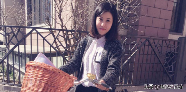 美女作家58岁总裁老公被曝出轨女下属，聊天记录露骨，简直毁三观