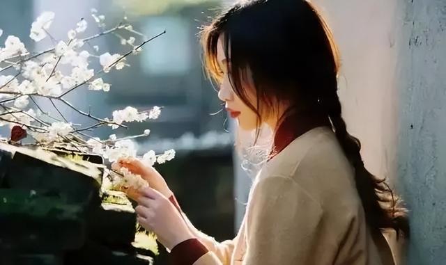 那些容易受伤的女人，大多都犯了这三种错