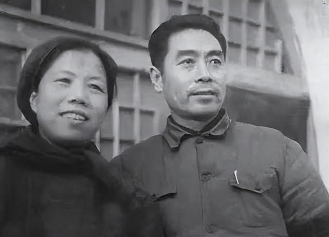 西方记者刁难:你见过世界最漂亮的女人吗?周总理硬气回应:见过