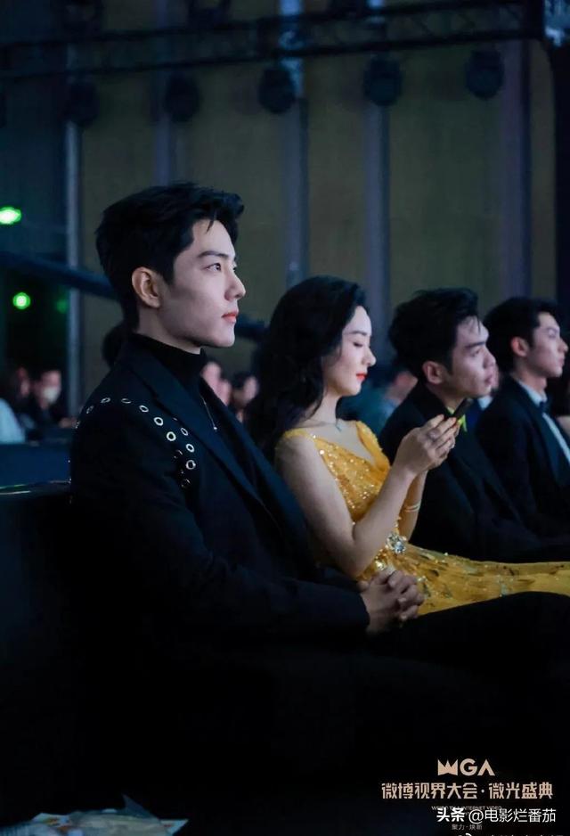 红毯夜，张天爱白裙惊艳，杨颖若隐若现，殷桃压轴女王范十足