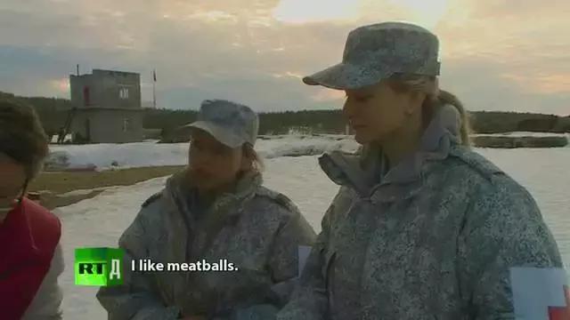 在北极抢救伤员有多难？俄美女军医告诉你，绑绷带也是技术活