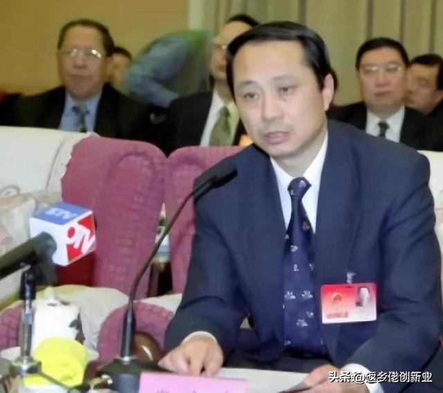 上海滩"钱色搭裆"男女:美女色祸销声匿迹,伪慈善现形入狱之四