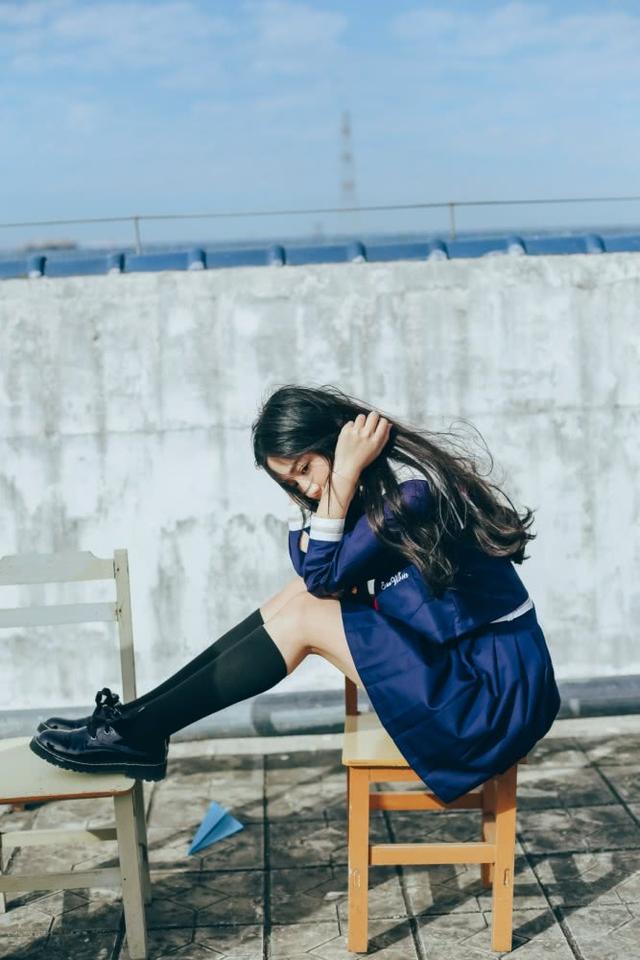 天使的容颜魔鬼的身材,清纯女孩校园制服尽显诱惑