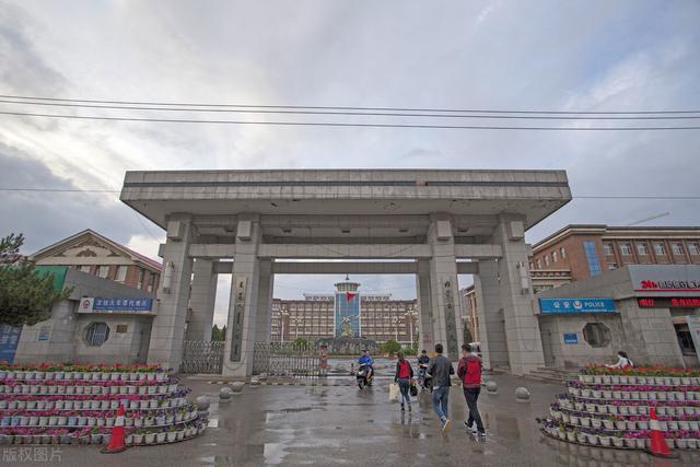 内蒙钱多，外蒙女多，为何蒙古女不嫁中国郎？