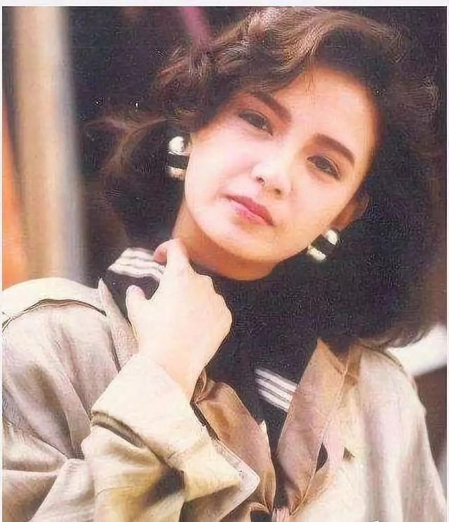 28位香港女神的惊艳瞬间，从梅艳芳到关之琳，她们的美不用PS