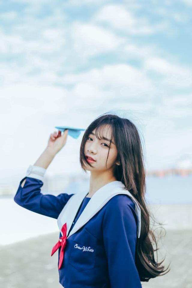 天使的容颜魔鬼的身材,清纯女孩校园制服尽显诱惑