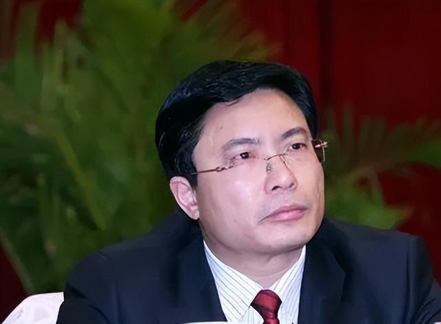 江西“淫贪”136名情妇不满足,目标千人,著有2本“幸福日记”