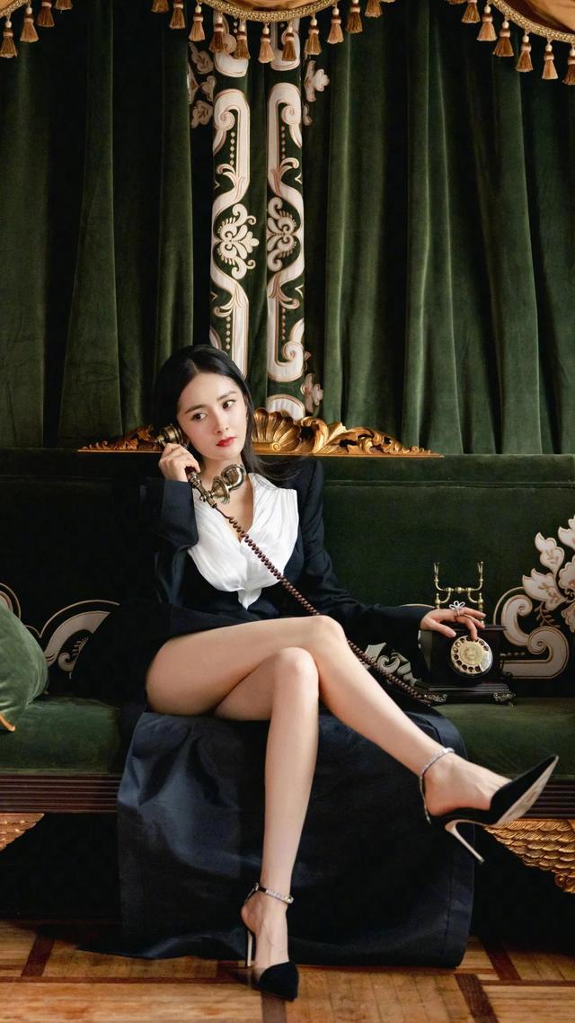 八位美女写真,风姿绰约小天仙,惊鸿一瞥清流溪,有你喜欢的吗?