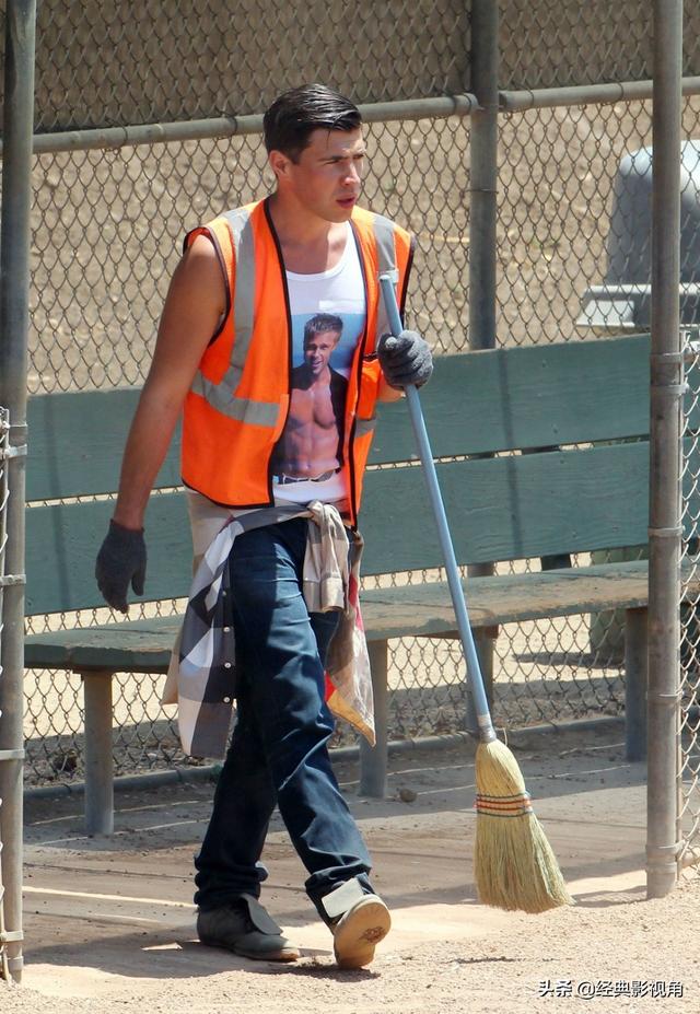 迪丽热巴被变态跟踪，小李子被抱腿埋裆！明星活该被骚扰吗？